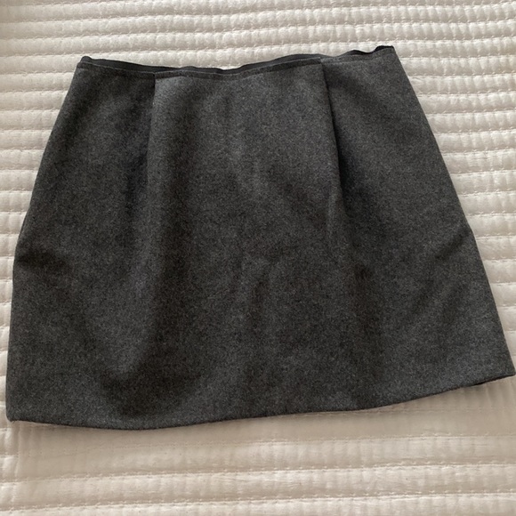 J Crew size 2 wool skirt mini gray - Picture 2 of 3